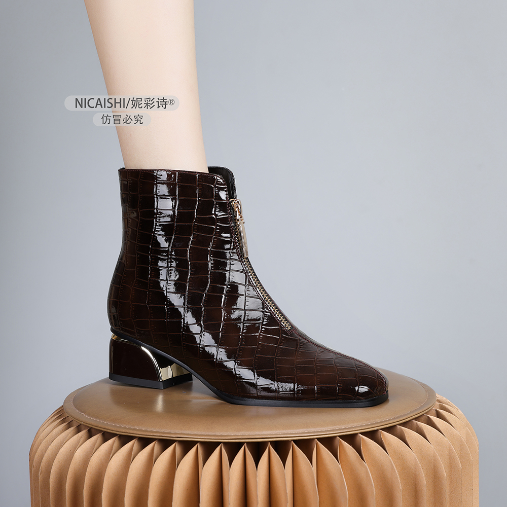 2024年新款欧美简约百搭复古短靴低跟侧拉链显瘦时尚粗跟绒里0592