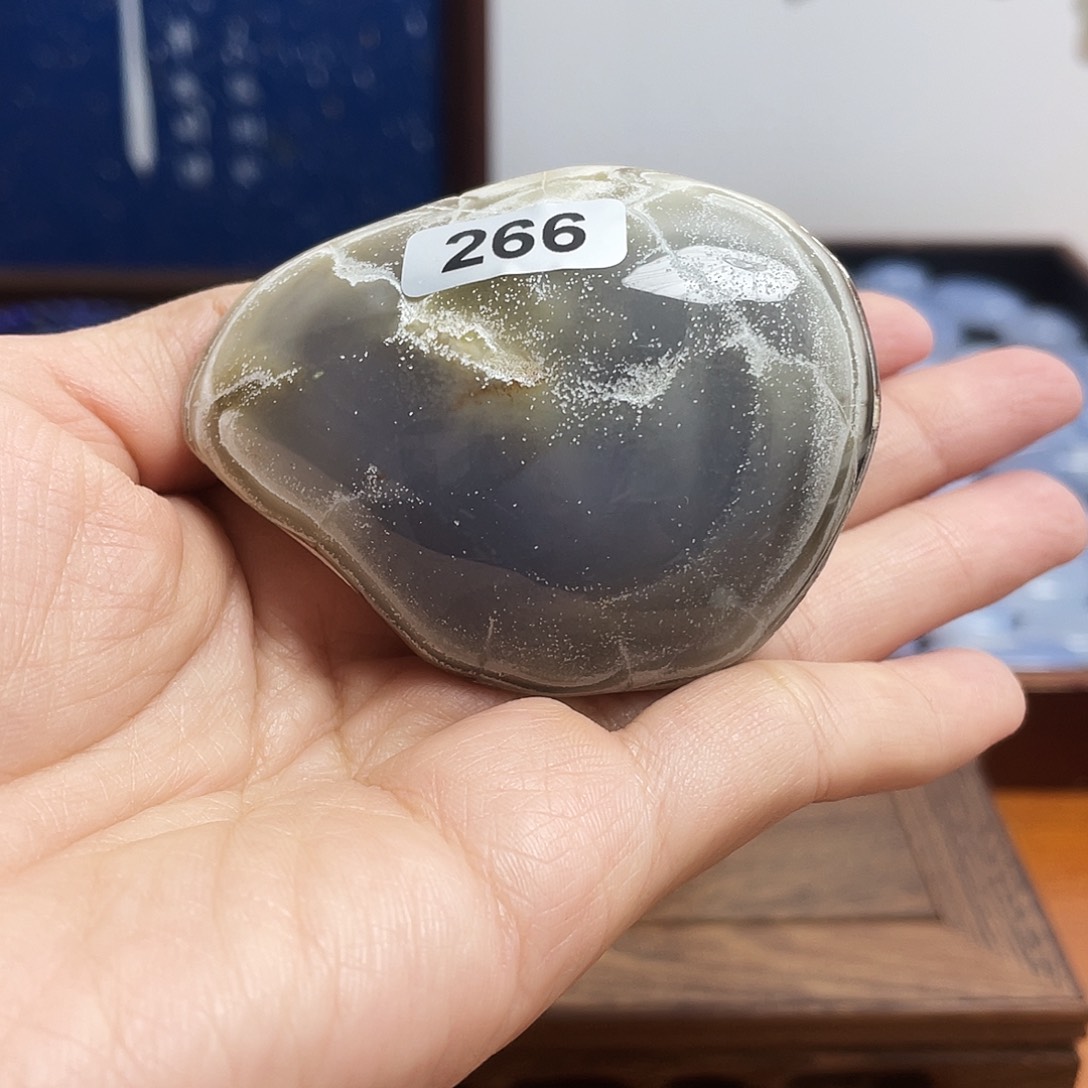 玛瑙/玉髓未镶嵌珠宝奇石