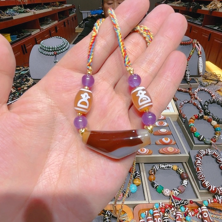 未镶嵌玛瑙/玉髓珠宝奇石