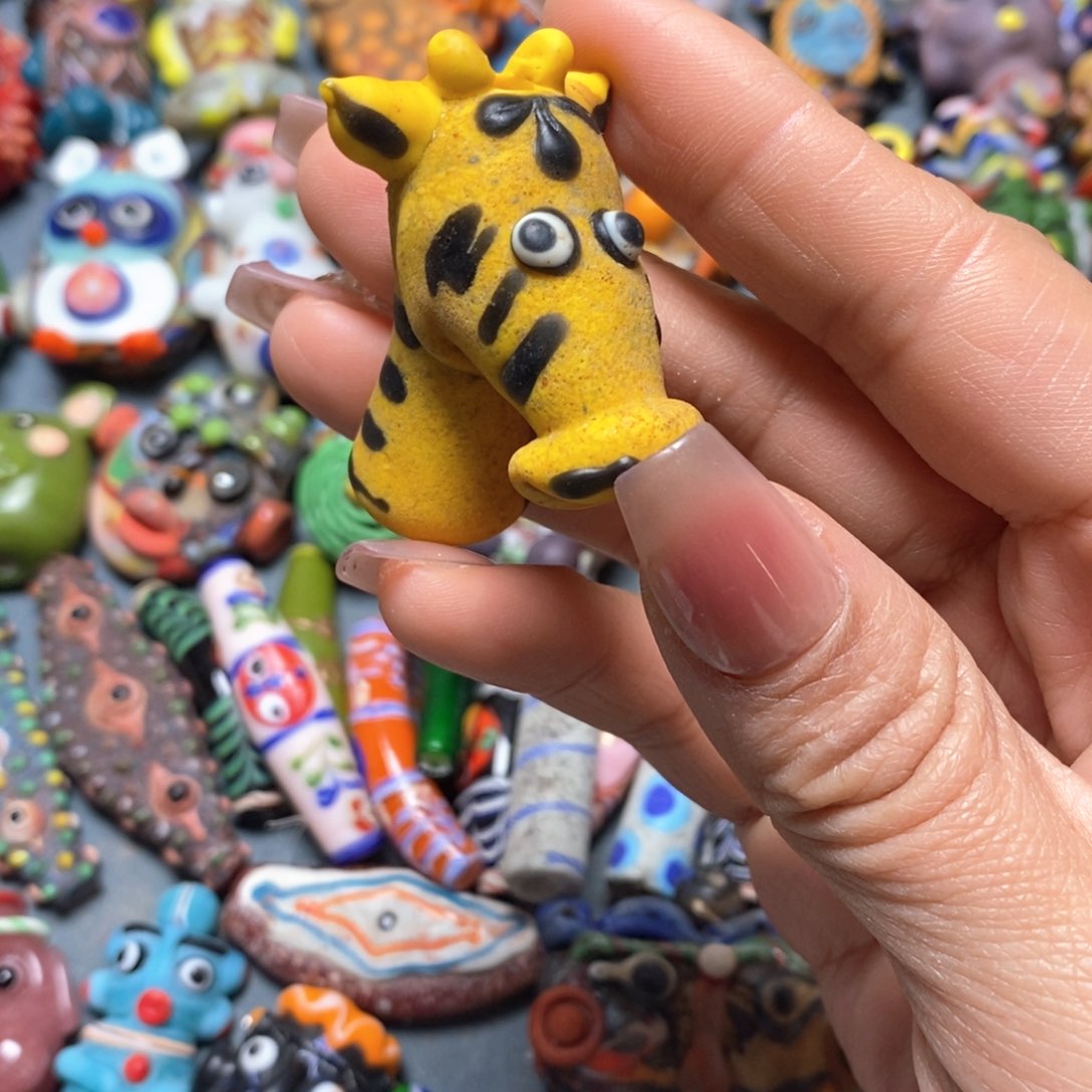 琉璃颈饰印度尼西亚鹿头