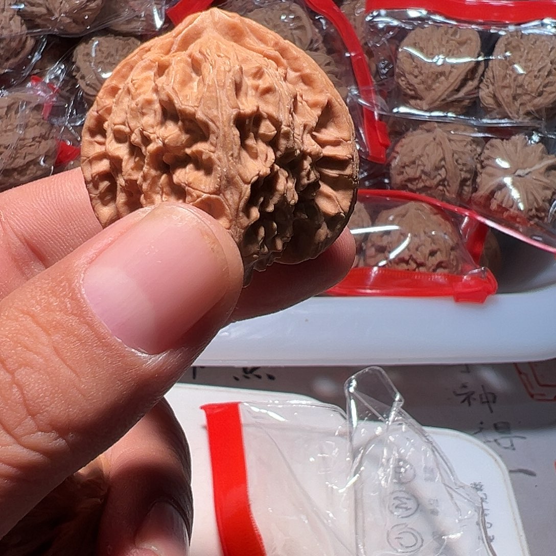 文玩核桃，大白狮子