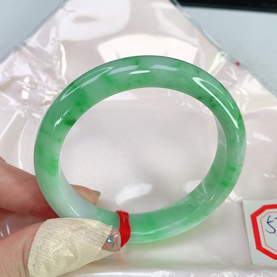 翡翠手镯未镶嵌天然翡翠A货016