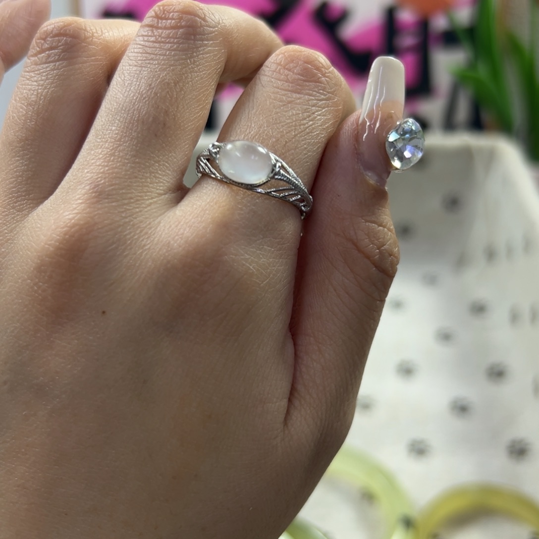 蛇纹石玉手镯未镶嵌244