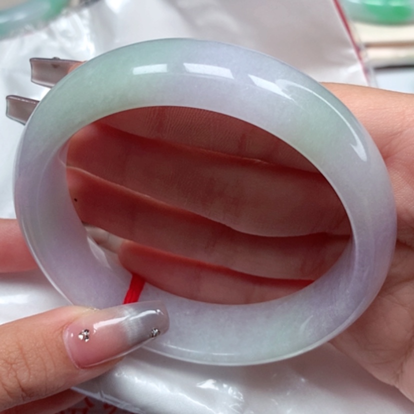 【闪购商品】翡翠手镯未镶嵌63圈