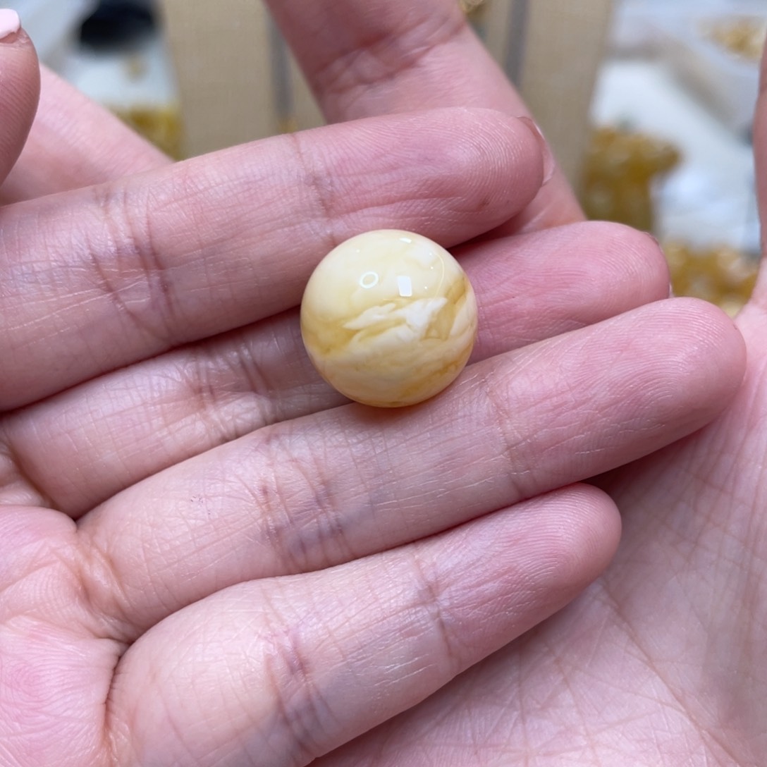 琥珀颈饰未镶嵌琥珀蜜蜡圆珠