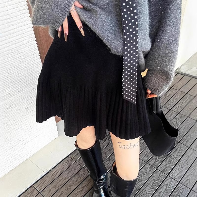 芊芊芙A字半身裙女欧洲站春秋欧货女装洋气时尚高腰显瘦百褶短裙