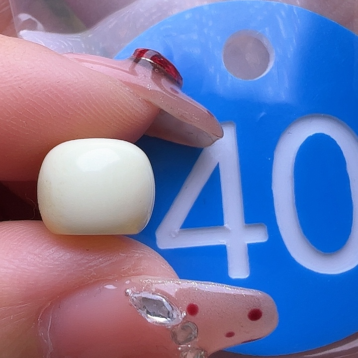 未镶嵌蜜蜡裸石9mm 瓷白老型