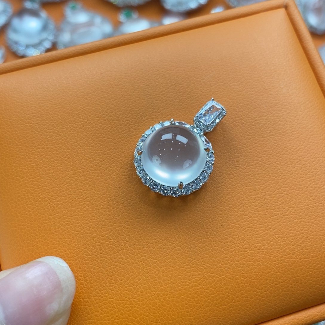 石英质玉吊坠(赠链)银S925镶嵌F*