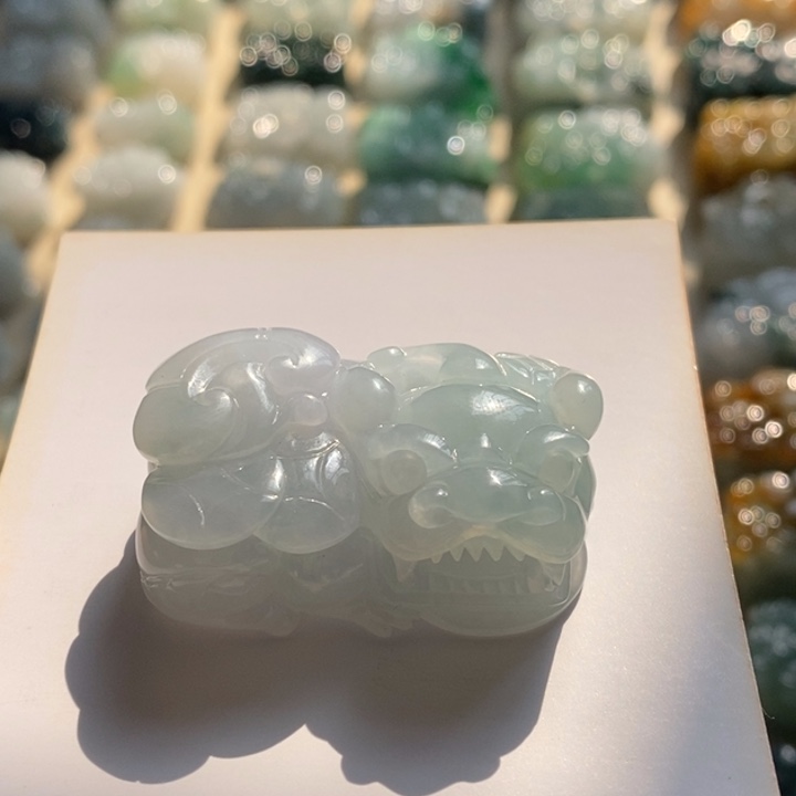 翡翠颈饰未镶嵌天然翡翠貔貅吊坠