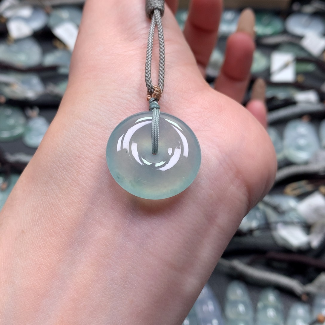 翡翠颈饰未镶嵌爱**鸡00000000000