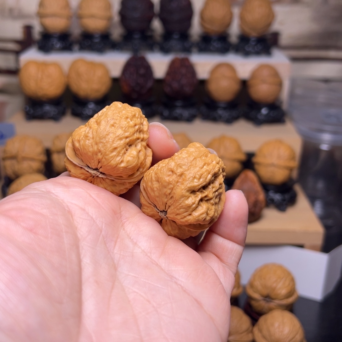 文玩核桃吊坠27w龙脊妖蟾