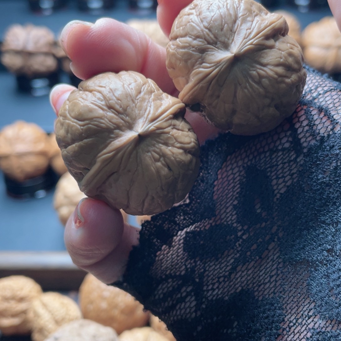 胖***熊吊坠文玩核桃西瓜…………