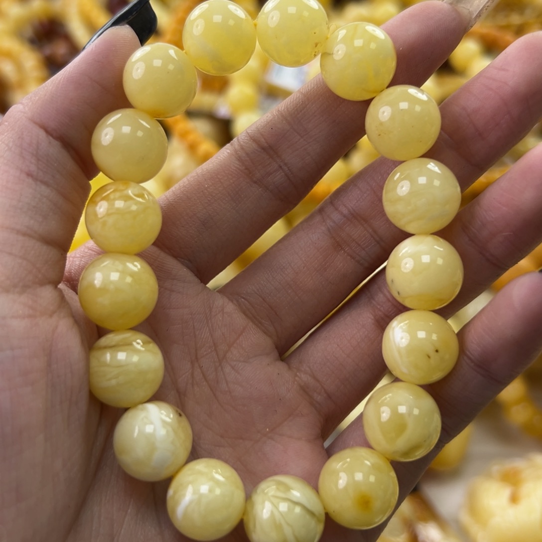 琥珀珠宝奇石未镶嵌