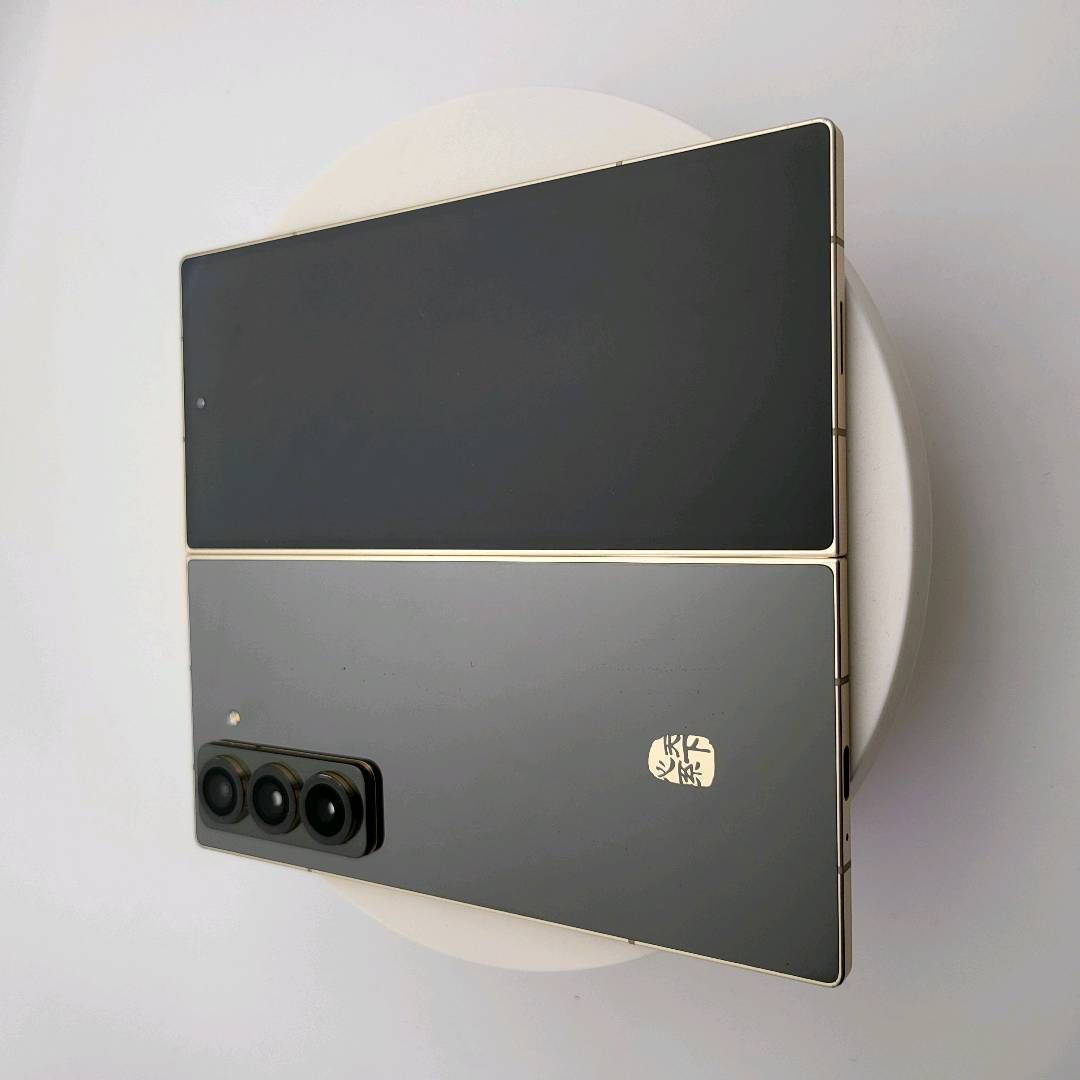 99新 Samsung/三星 W2516+512黑色 展示机全套贵重商品不支持退货