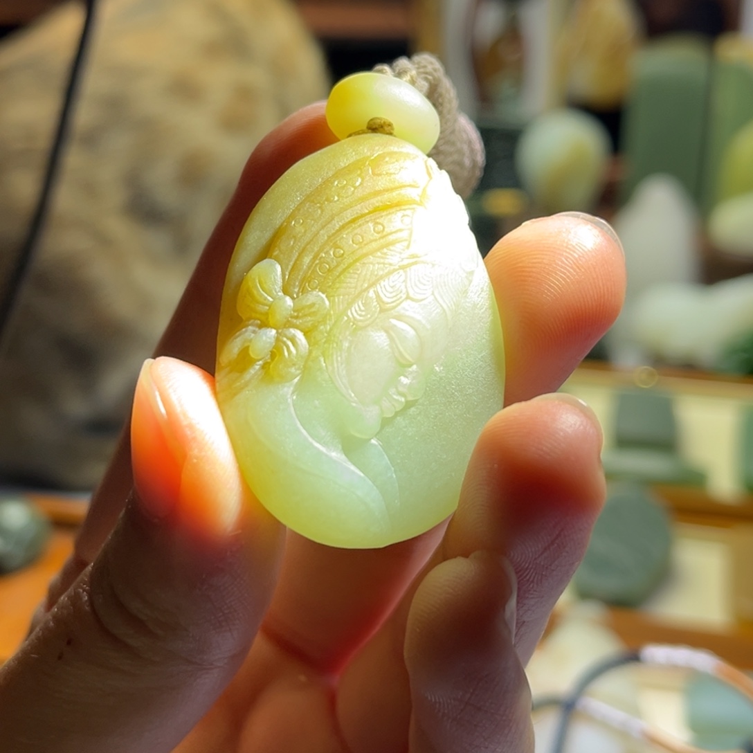 和田玉未镶嵌颈饰