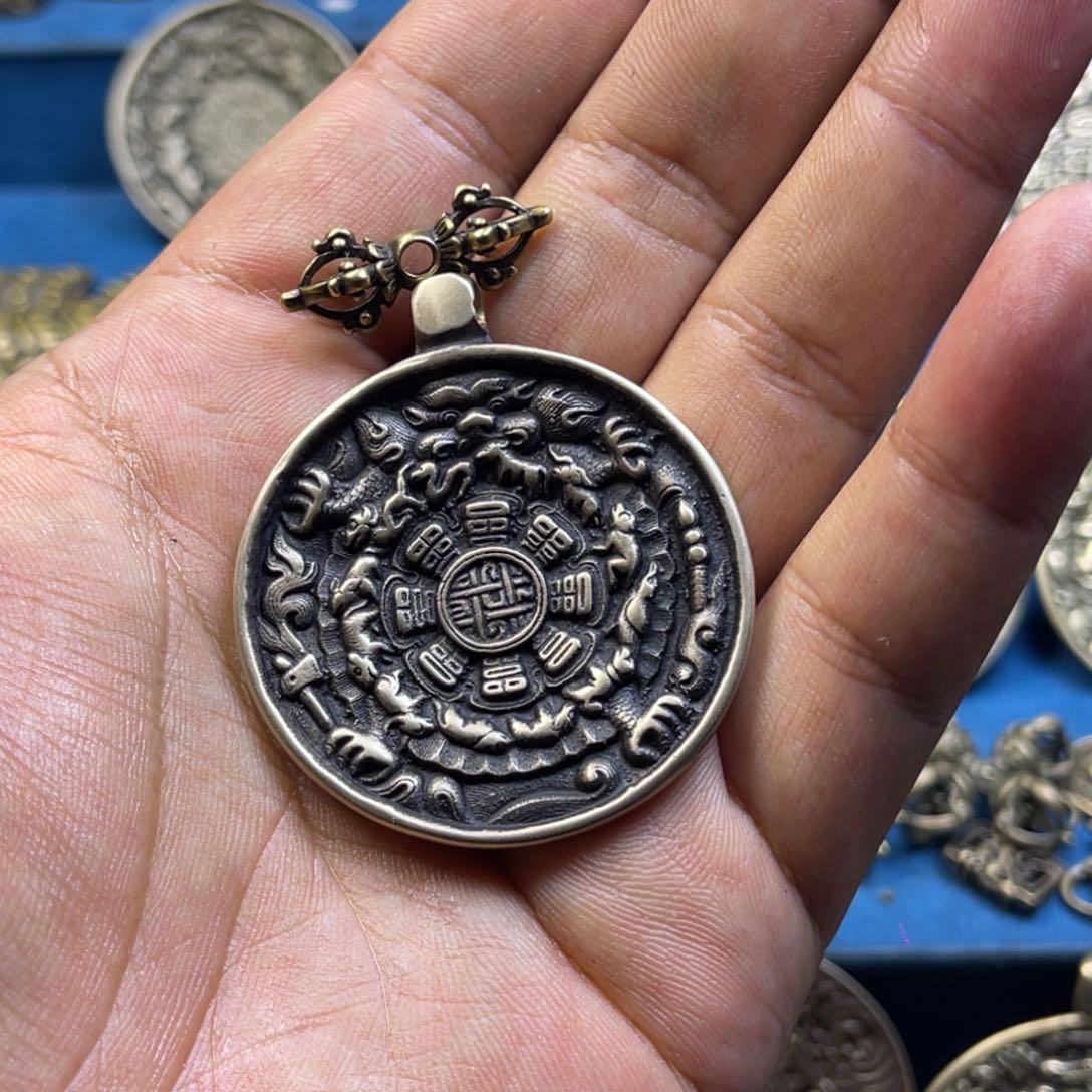 初***訫泥塑藏区特色手工艺品