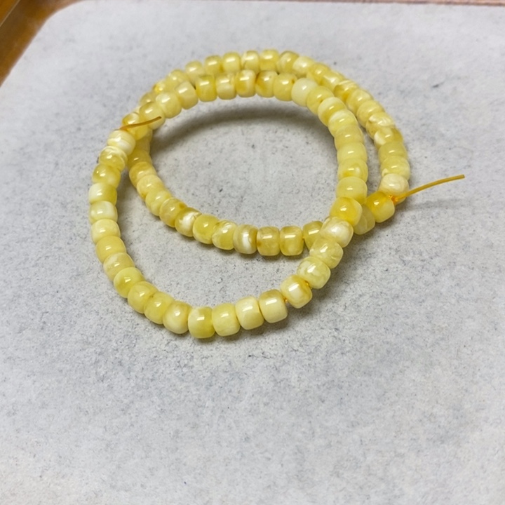 蜜蜡未镶嵌裸石多样性发货其一