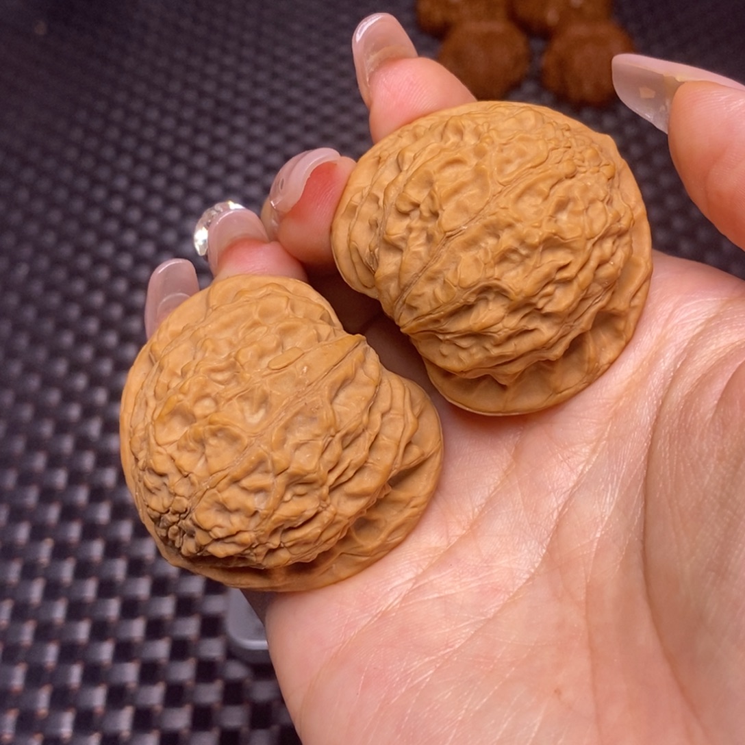 文玩核桃吊坠全品金牛41.8