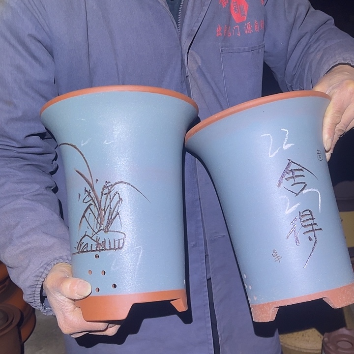 紫砂花盆紫砂花盆和一