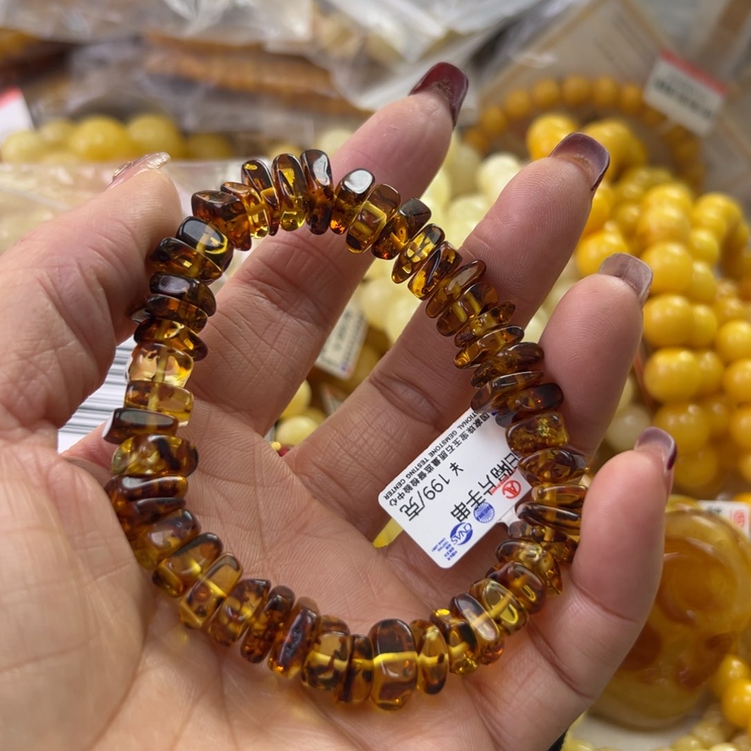琥珀珠宝奇石未镶嵌