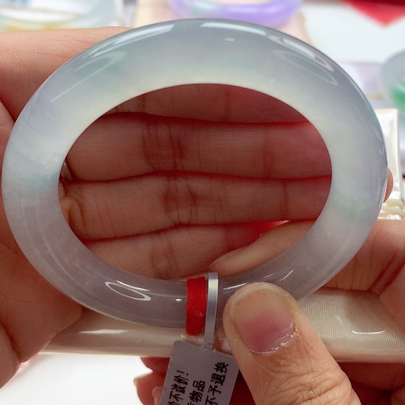 【闪购商品】翡翠手镯（圆镯）未镶嵌蓝钢毕业A