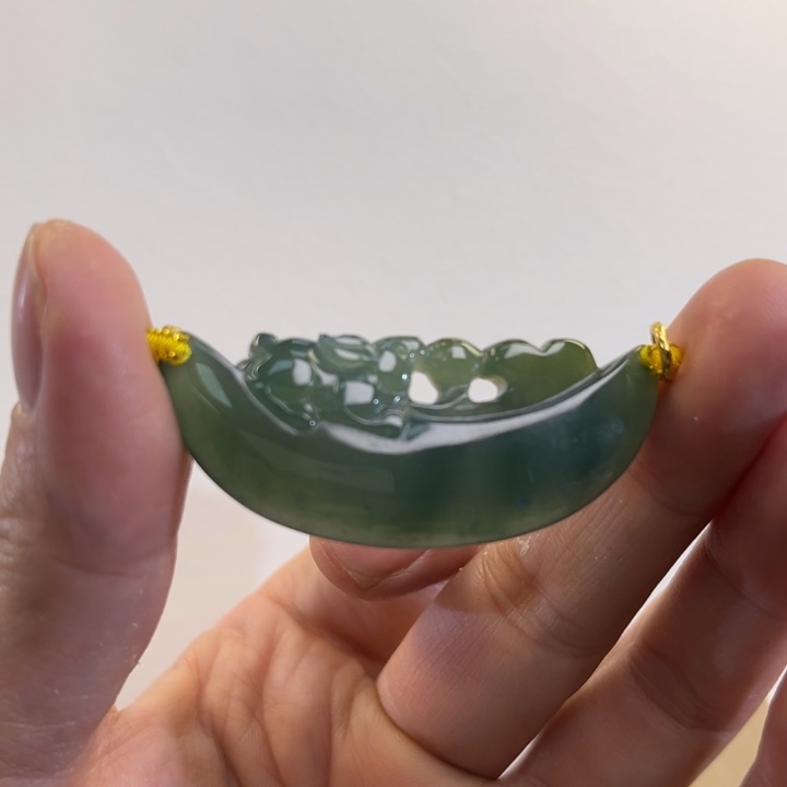 翡翠吊坠(赠链)未镶嵌代编织