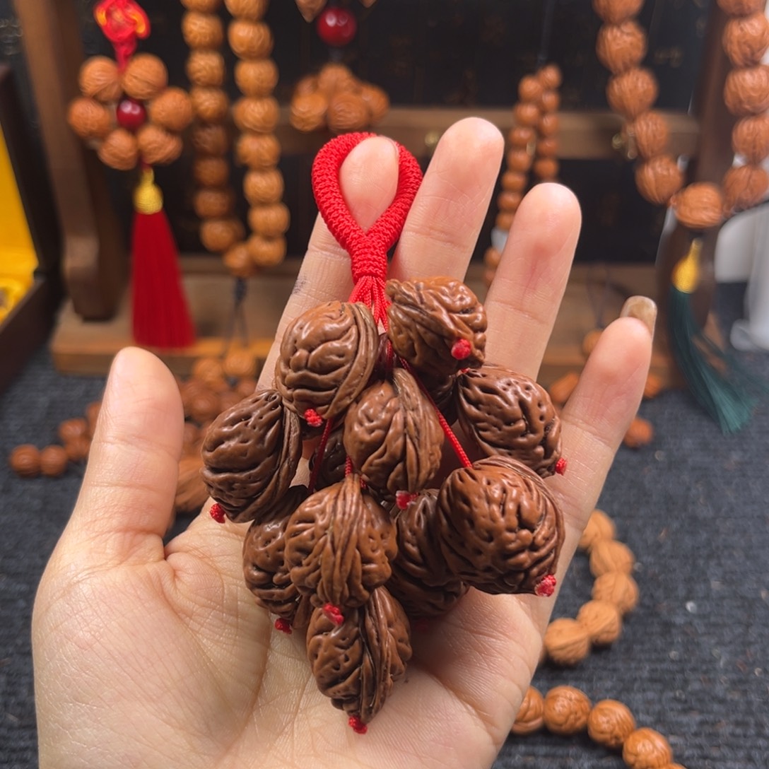 吊坠桃核桃枭挂件L1