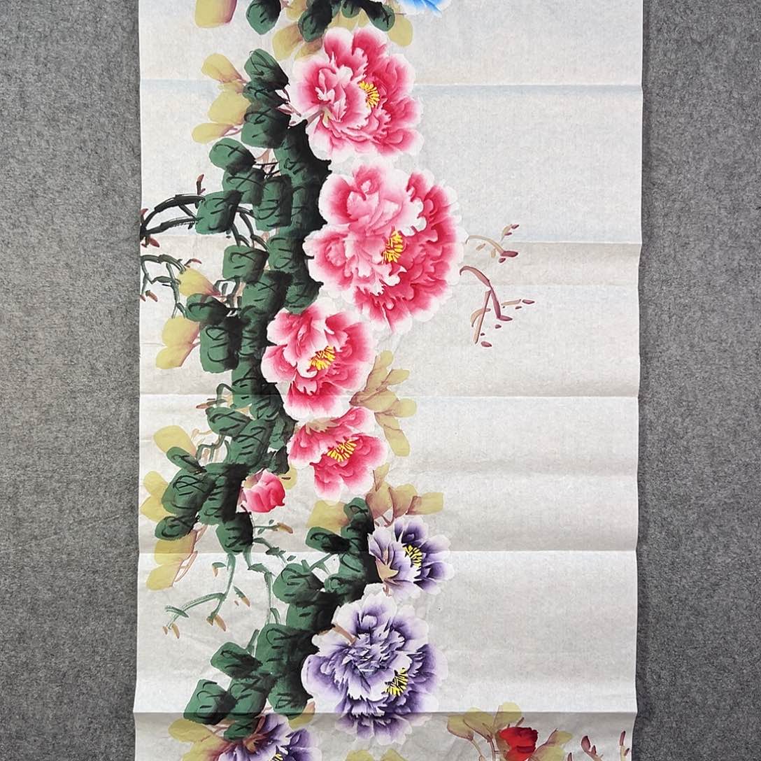 国画325 牡丹等植物生长于这里生长