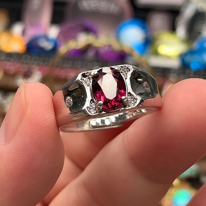 银S925镶嵌石榴石戒指
