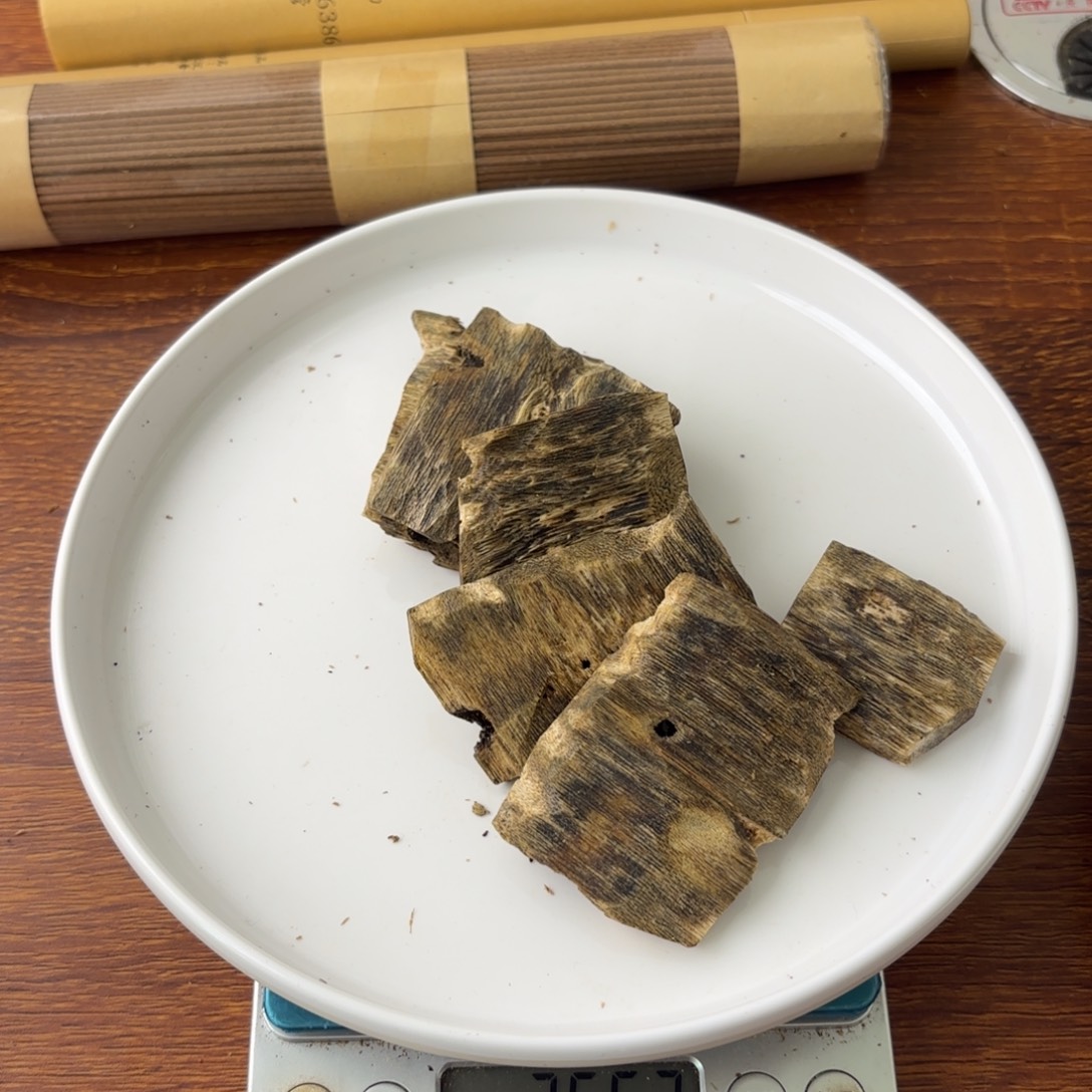 困***2沉香碎屑沉香白棋40克