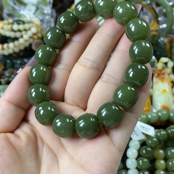 透闪石质玉手串未镶嵌纳****天