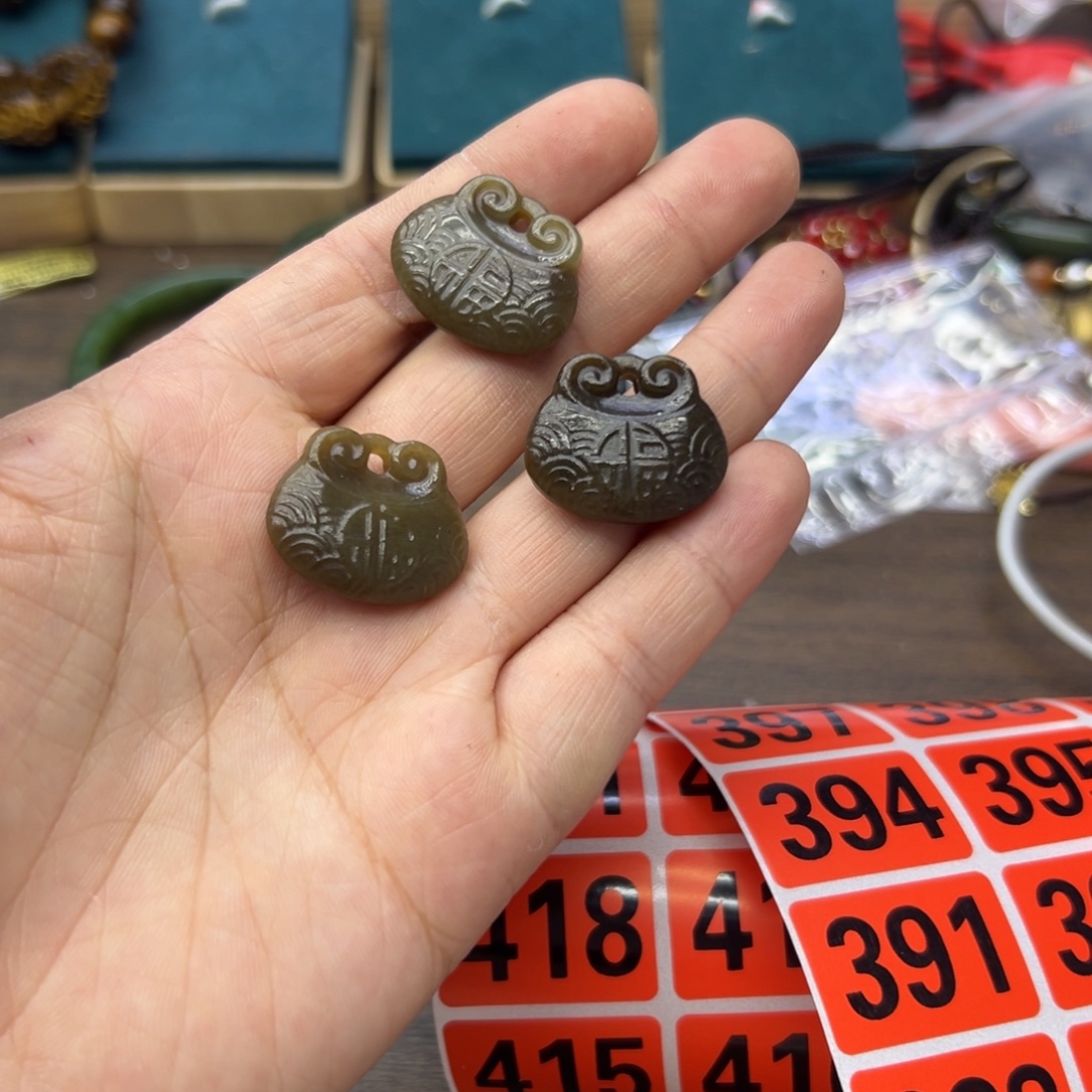 和田玉未镶嵌颈饰381