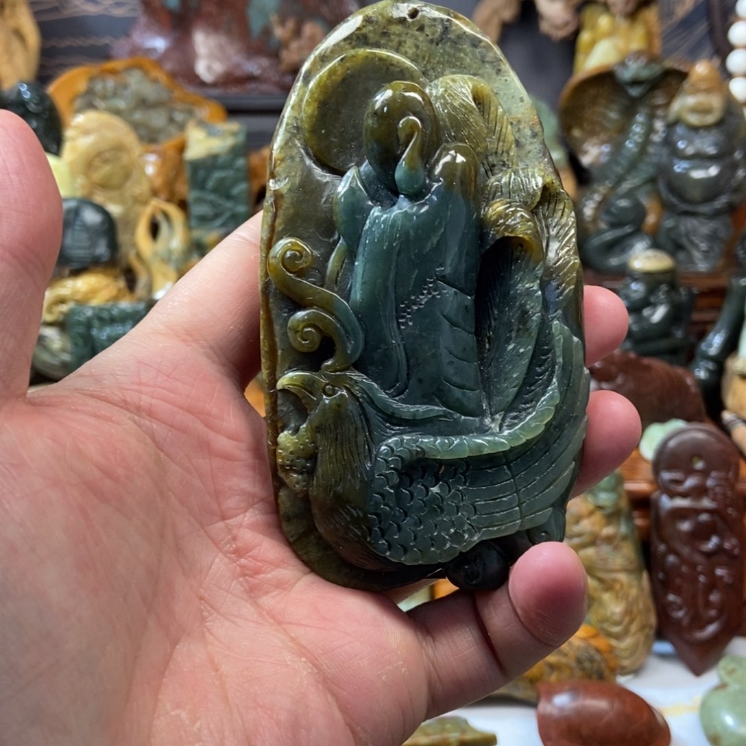 岫岩河磨玉（透闪石质玉）把件未镶嵌