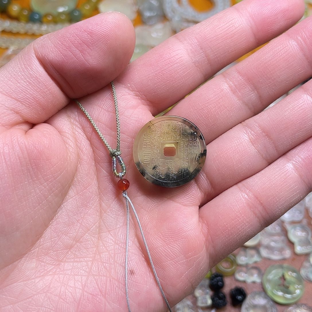 蛇纹石玉吊坠未镶嵌我***俊