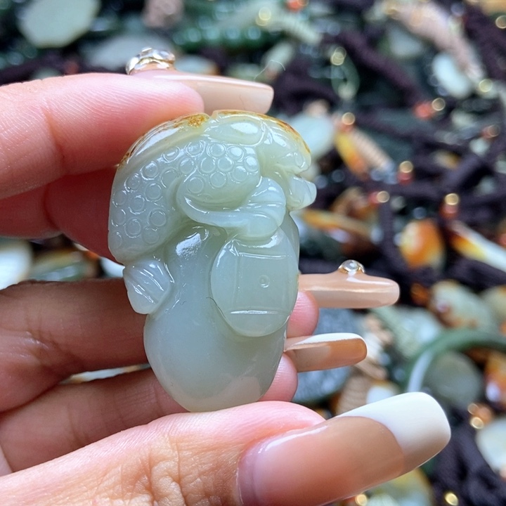 和田玉颈饰未镶嵌