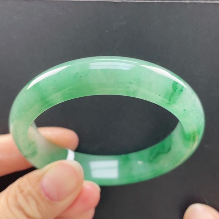 花***花石英质玉未镶嵌手镯53