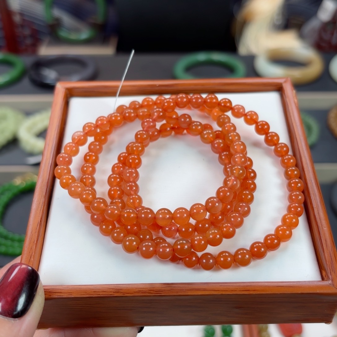 南红玛瑙手链未镶嵌