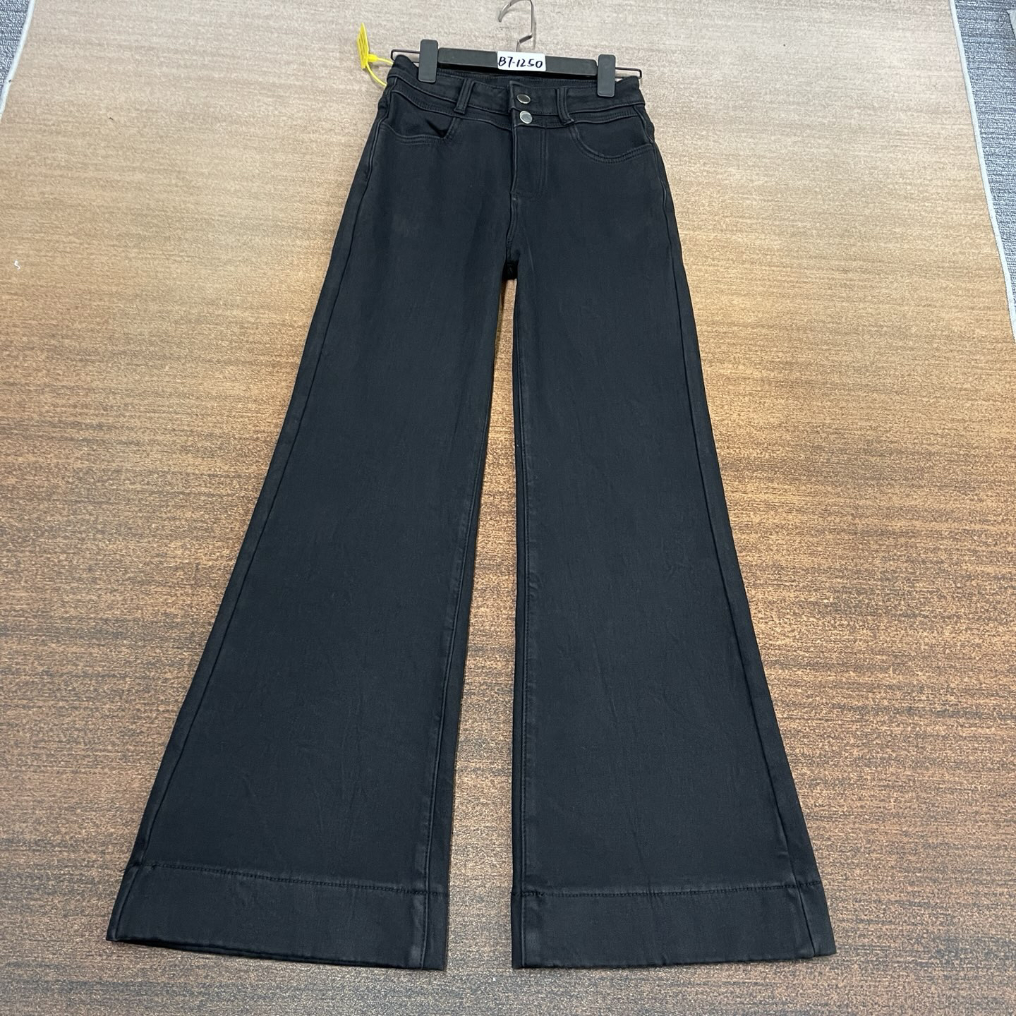 #B7-1250 加绒-厚绒 黑色2扣高腰不贴腿喇叭裤 高弹（不换退）