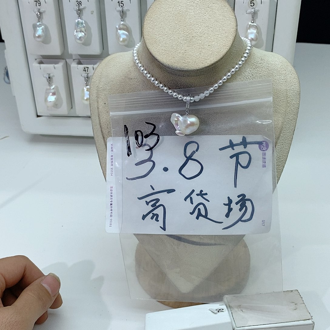 淡水珍珠颈饰合金