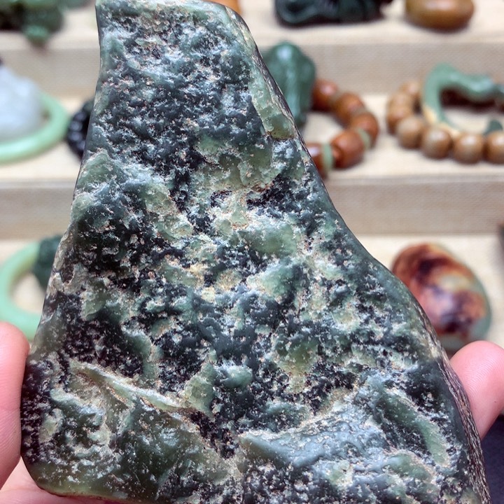 和田玉未镶嵌珠宝奇石