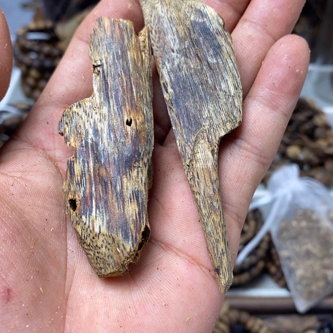 沉香沉香碎屑10.3