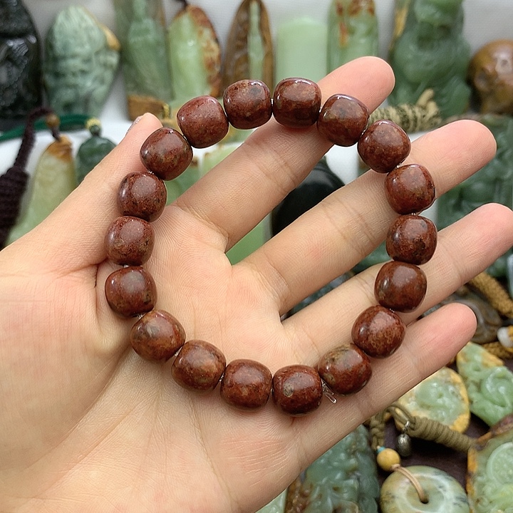 岫岩河磨玉（透闪石质玉）未镶嵌把件