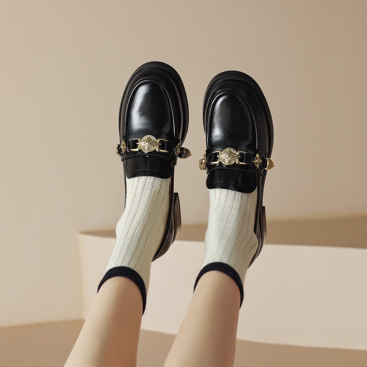 FANN梵娜25春新款圆头中跟乐福鞋简约复古百搭舒适日常休闲风