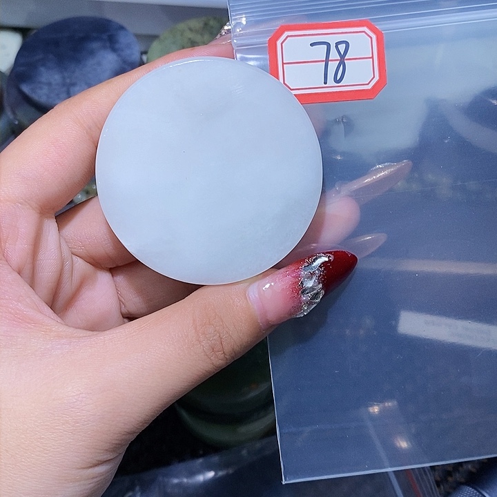 和田玉和田玉边角料随机发未镶嵌