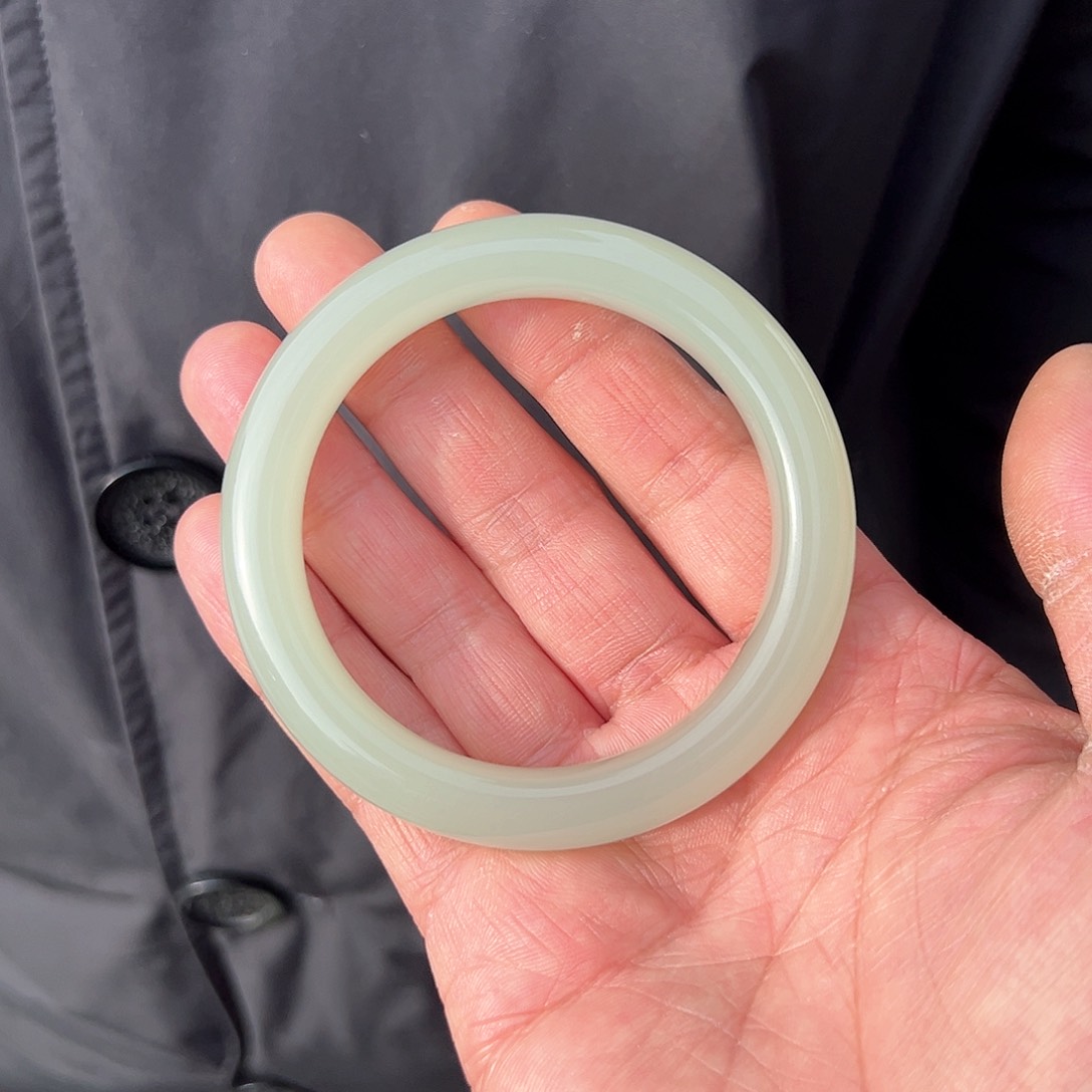 和田玉毕业级无暇稀缺特色精品高货大漏手镯未镶嵌