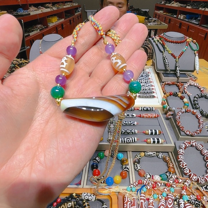 未镶嵌玛瑙/玉髓珠宝奇石