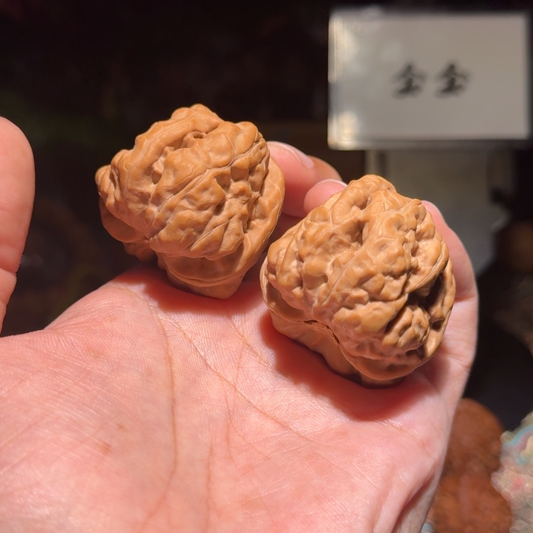把件核桃1396肌肉蛙，尺寸40 43 36