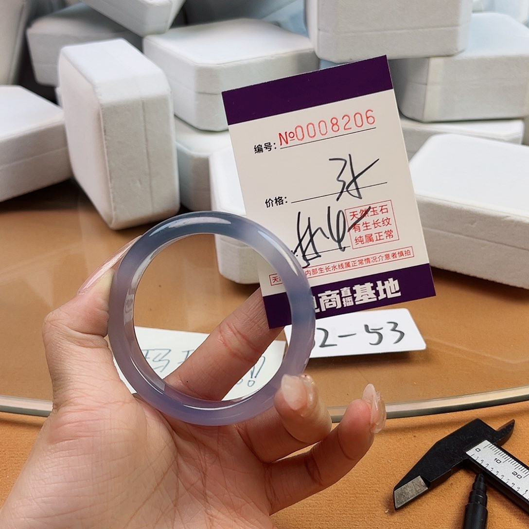 玛瑙/玉髓手镯未镶嵌8206