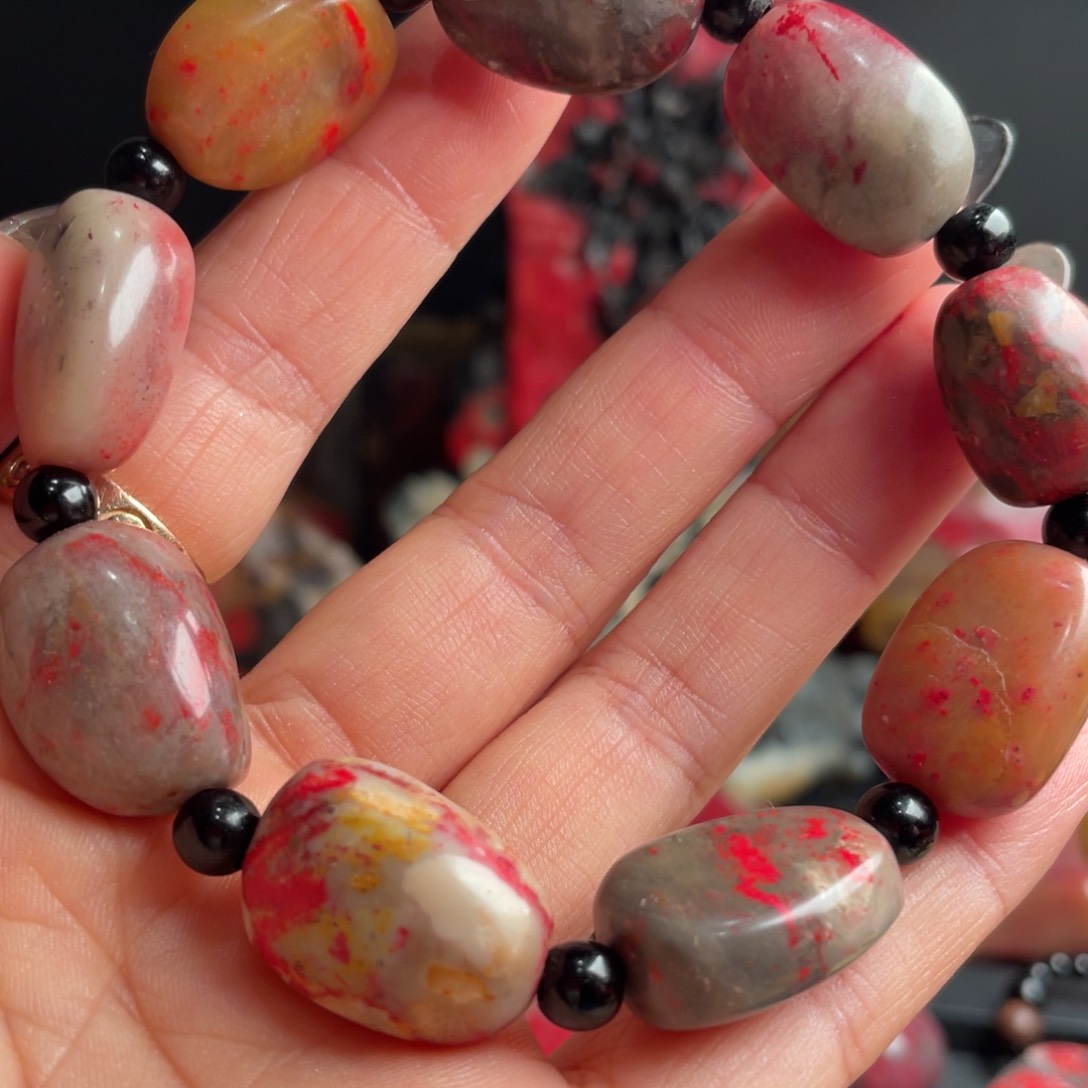 昌化鸡血石昌化鸡血石手串