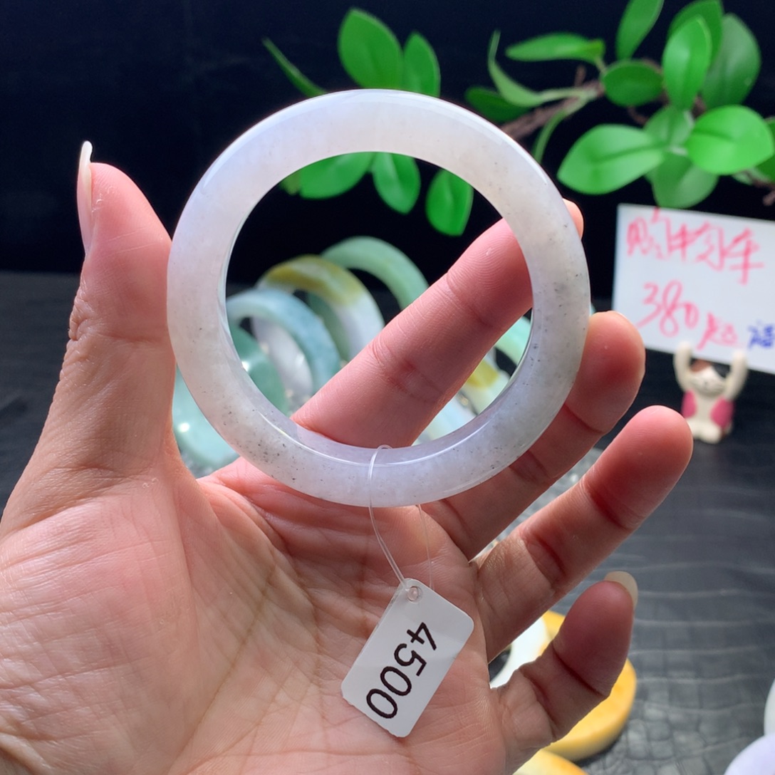 定制翡翠未镶嵌手镯